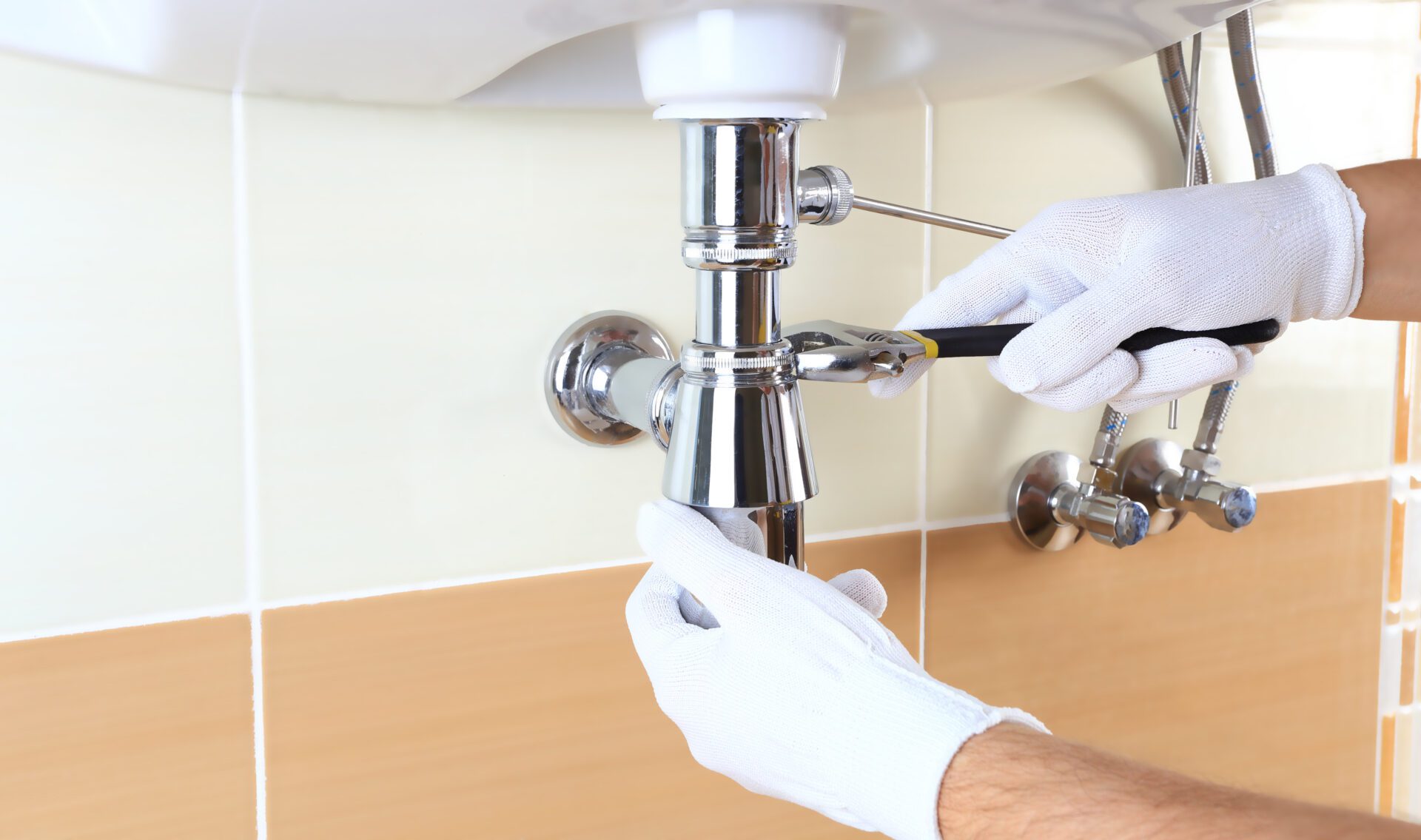 Professional plumbing repair